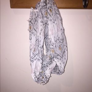 American Eagle infinity scarf